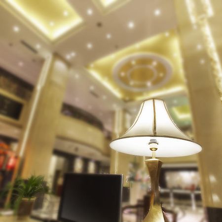Yutong Hotel กวางโจว ภายนอก รูปภาพ