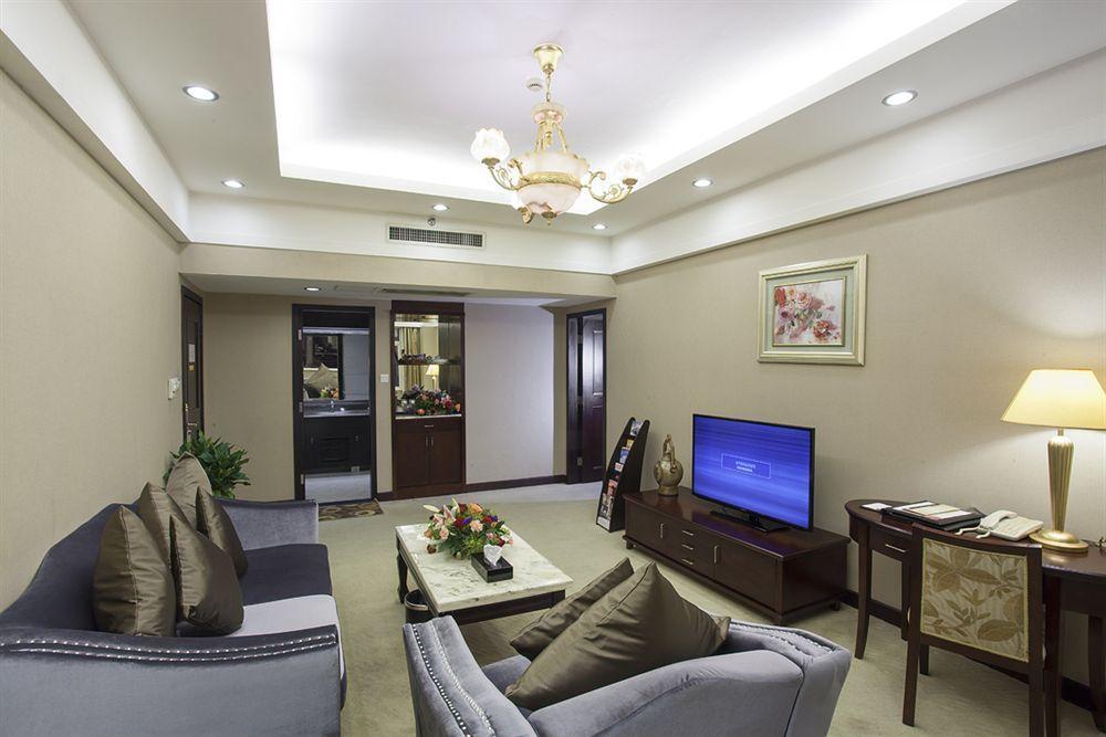 Yutong Hotel กวางโจว ภายนอก รูปภาพ