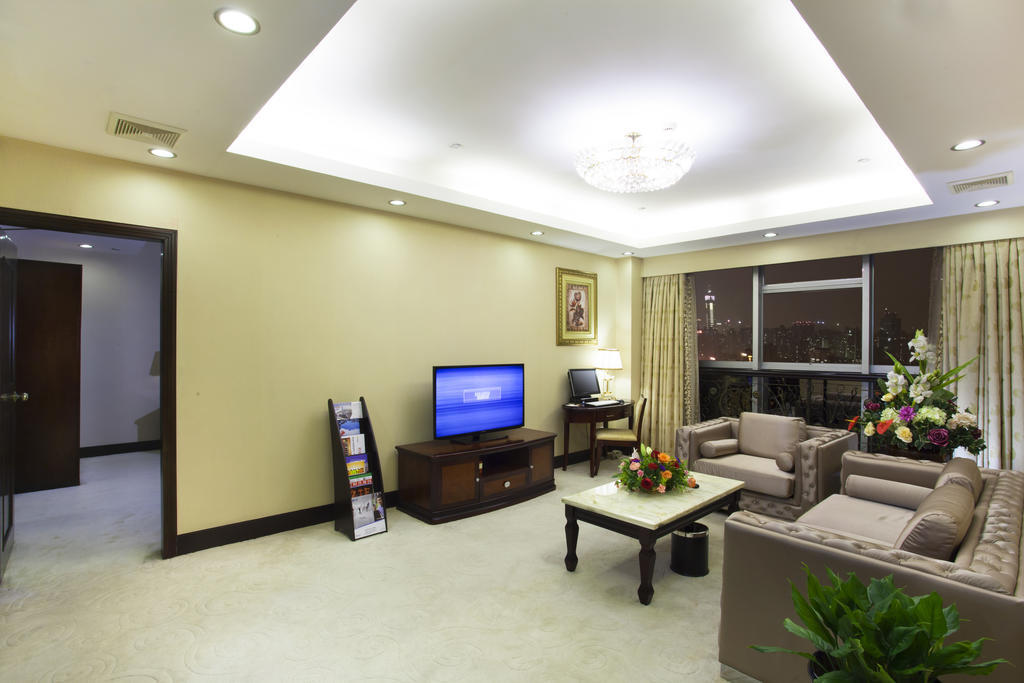 Yutong Hotel กวางโจว ภายนอก รูปภาพ