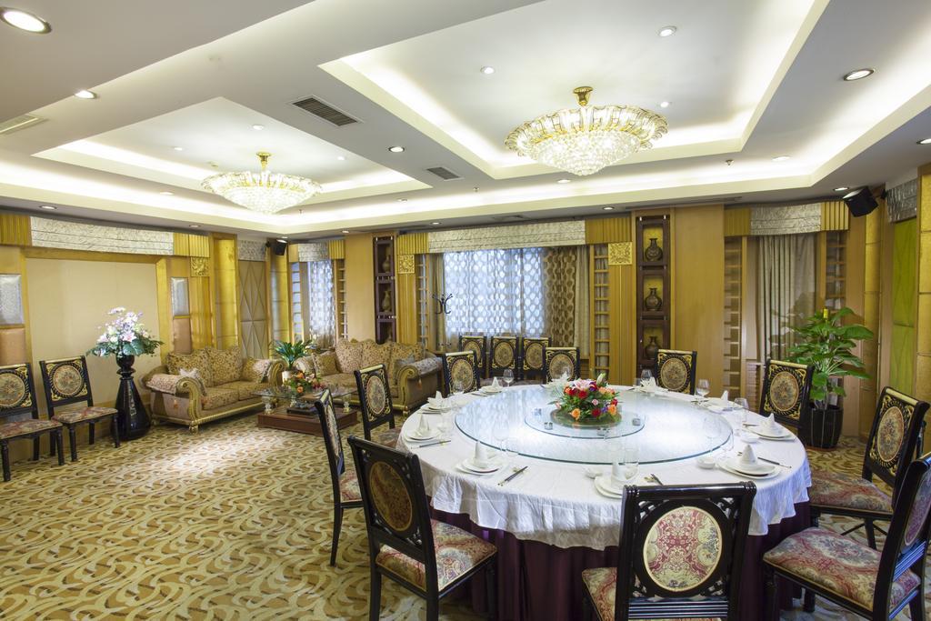 Yutong Hotel กวางโจว ภายนอก รูปภาพ