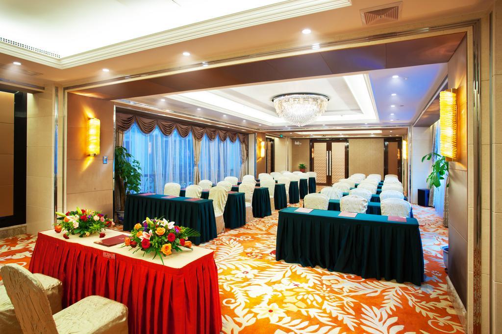 Yutong Hotel กวางโจว ภายนอก รูปภาพ